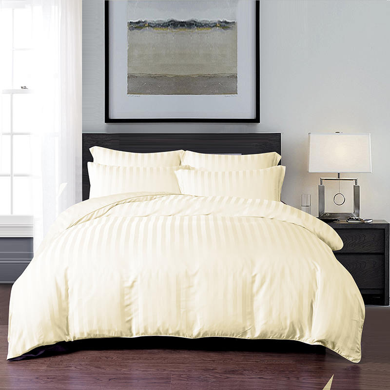 Ensemble de quatre draps en bambou satiné doux blanc froid d'été King Size