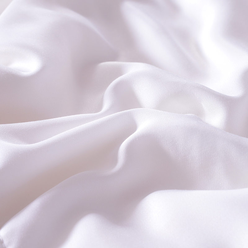 Ensemble de draps en soie de mûrier à bords en satin pur