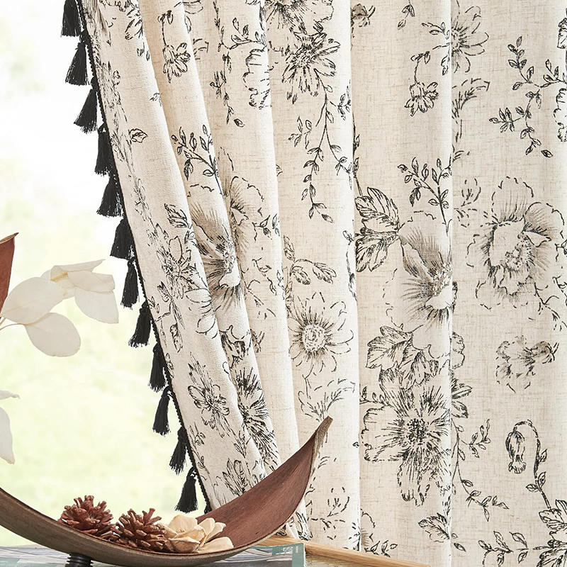 Ourlet à motif de brocart imprimé avec rideaux à franges