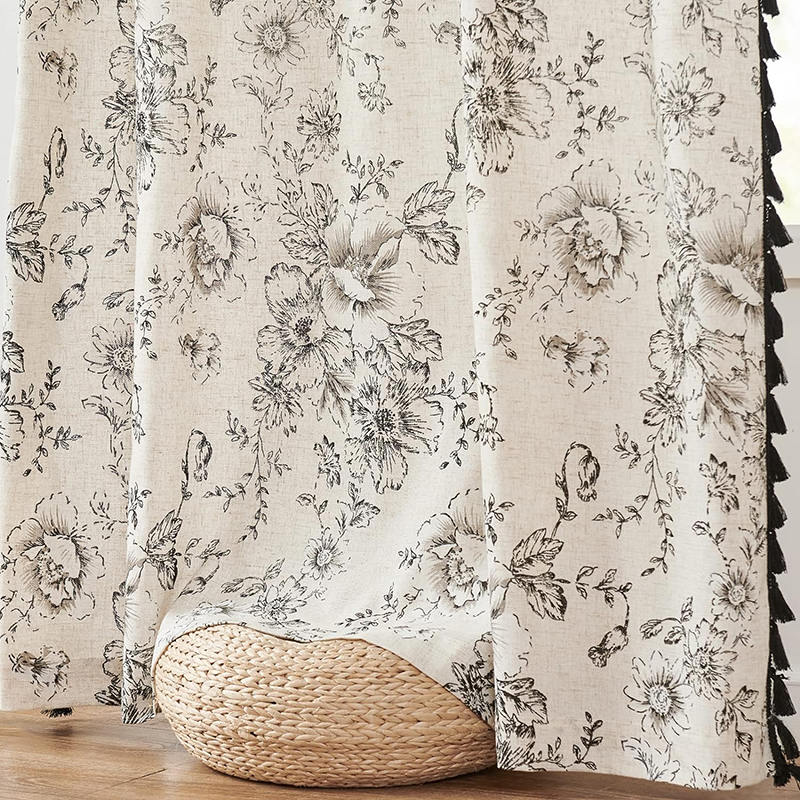 Ourlet à motif de brocart imprimé avec rideaux à franges