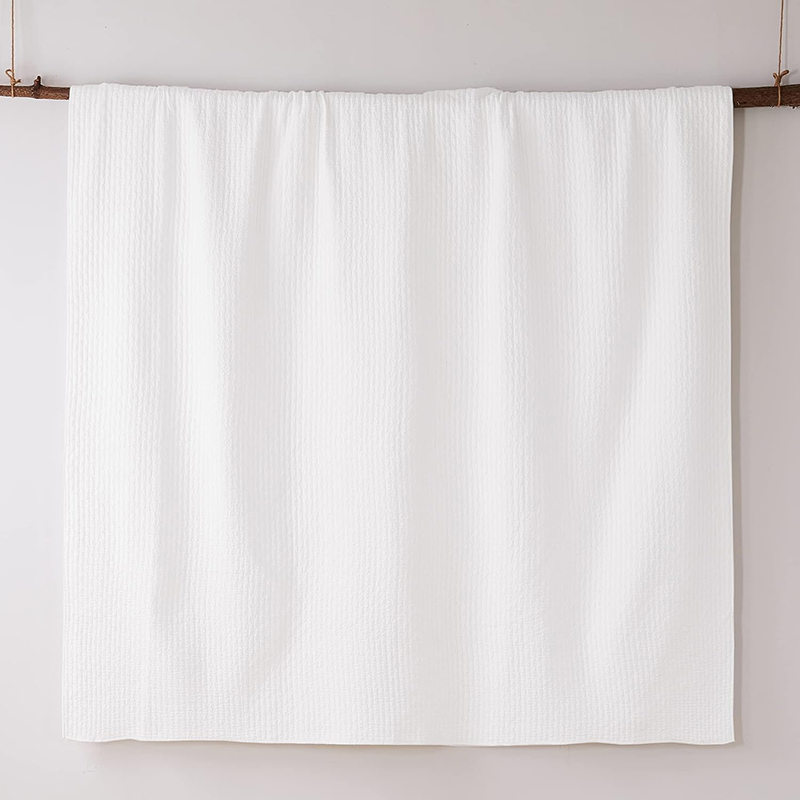 Couvre-lit simple brodé de style mignon de 1,5 m
