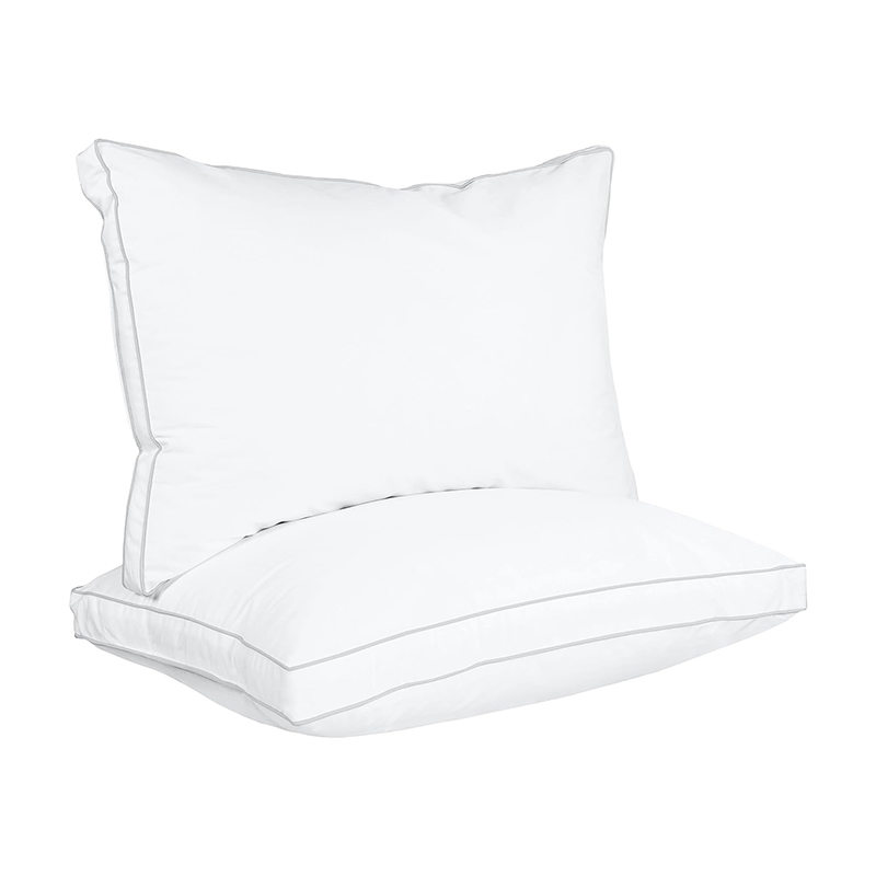 Oreiller en duvet avec passepoil