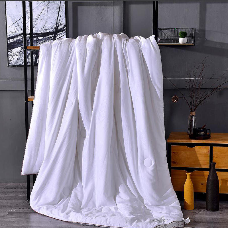 Ensemble de draps en soie de mûrier à bords en satin pur