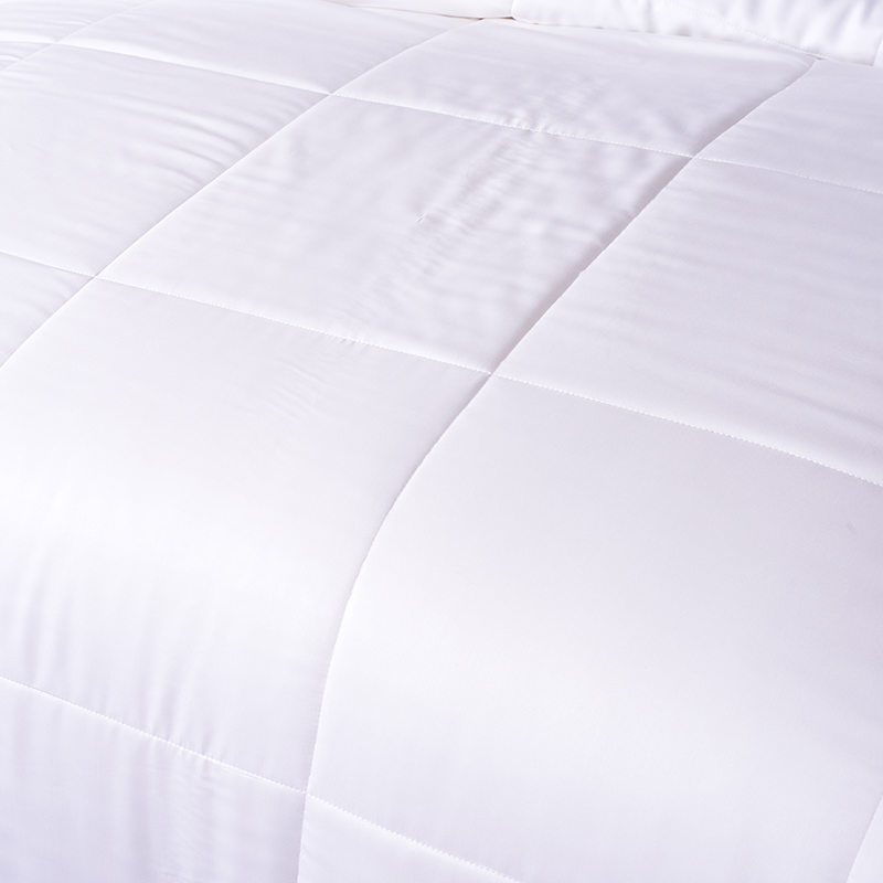 Ensemble de draps en soie de mûrier à bords en satin pur